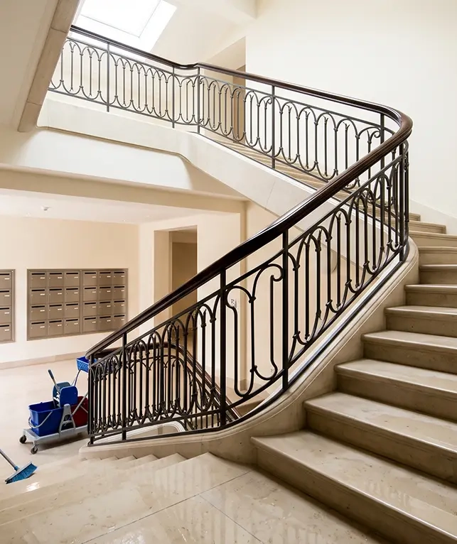 Nettoyage de cage d’escalier et de parties communes de copropriété à Annecy